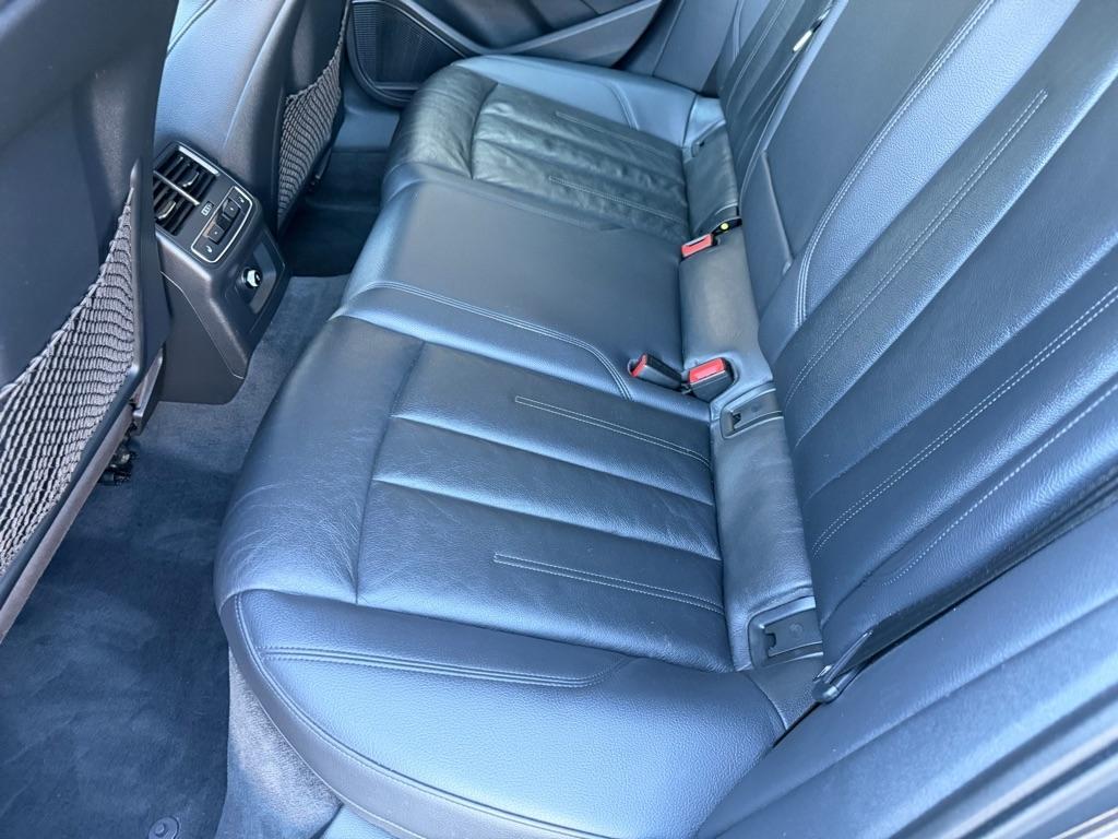 Audi A4 2.0T Premium Plus quattro Sedan 2017
