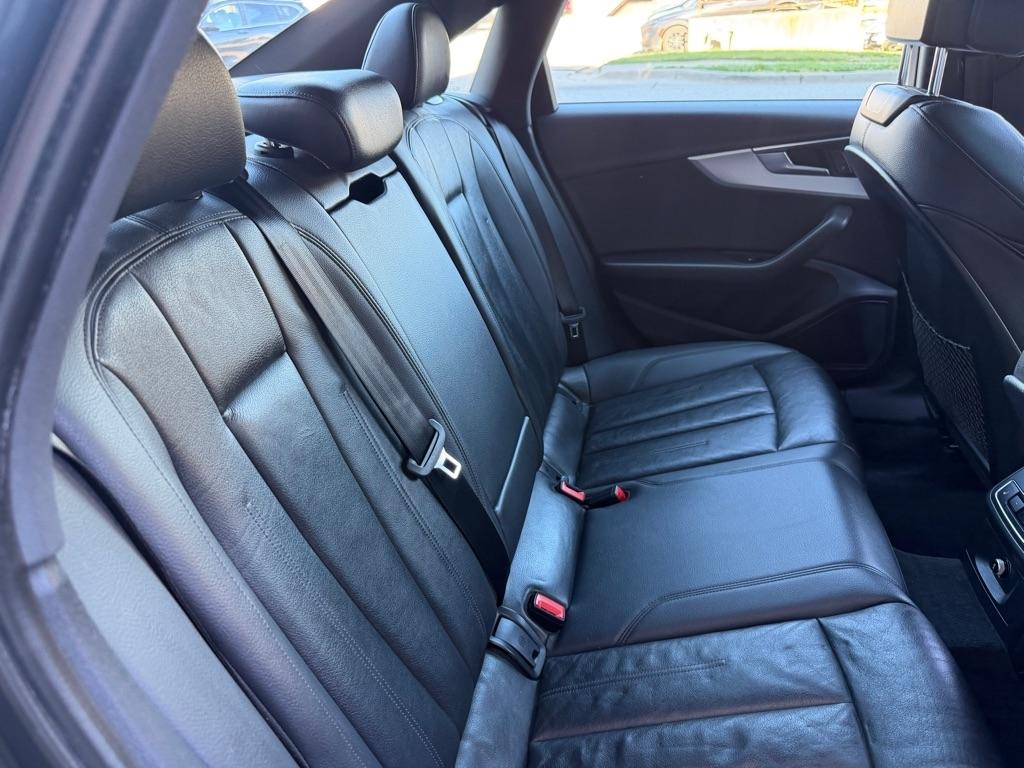 Audi A4 2.0T Premium Plus quattro Sedan 2017