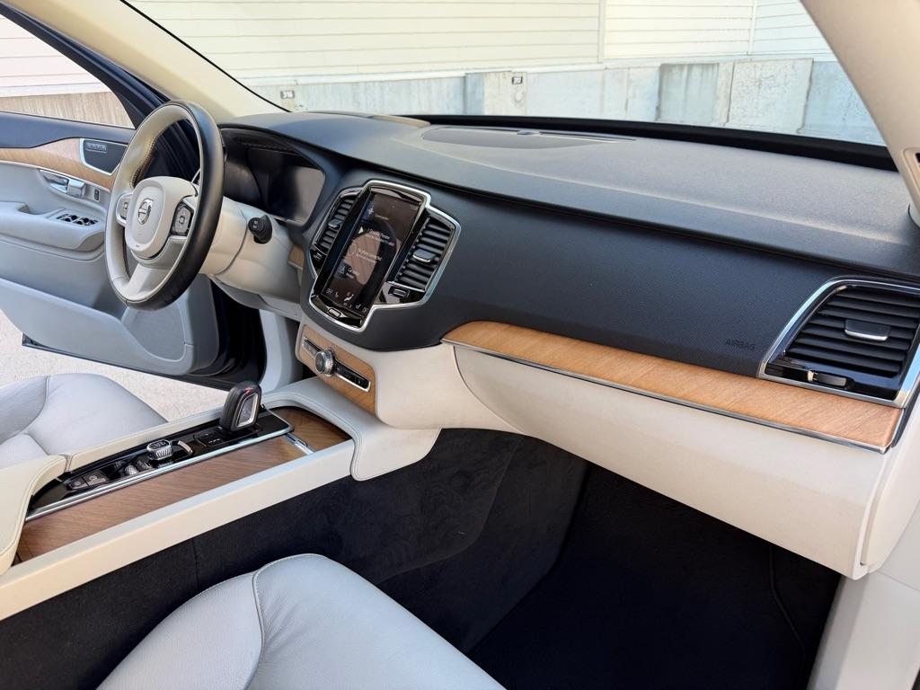 Volvo XC90 T8 R-Design Hybrid 2021