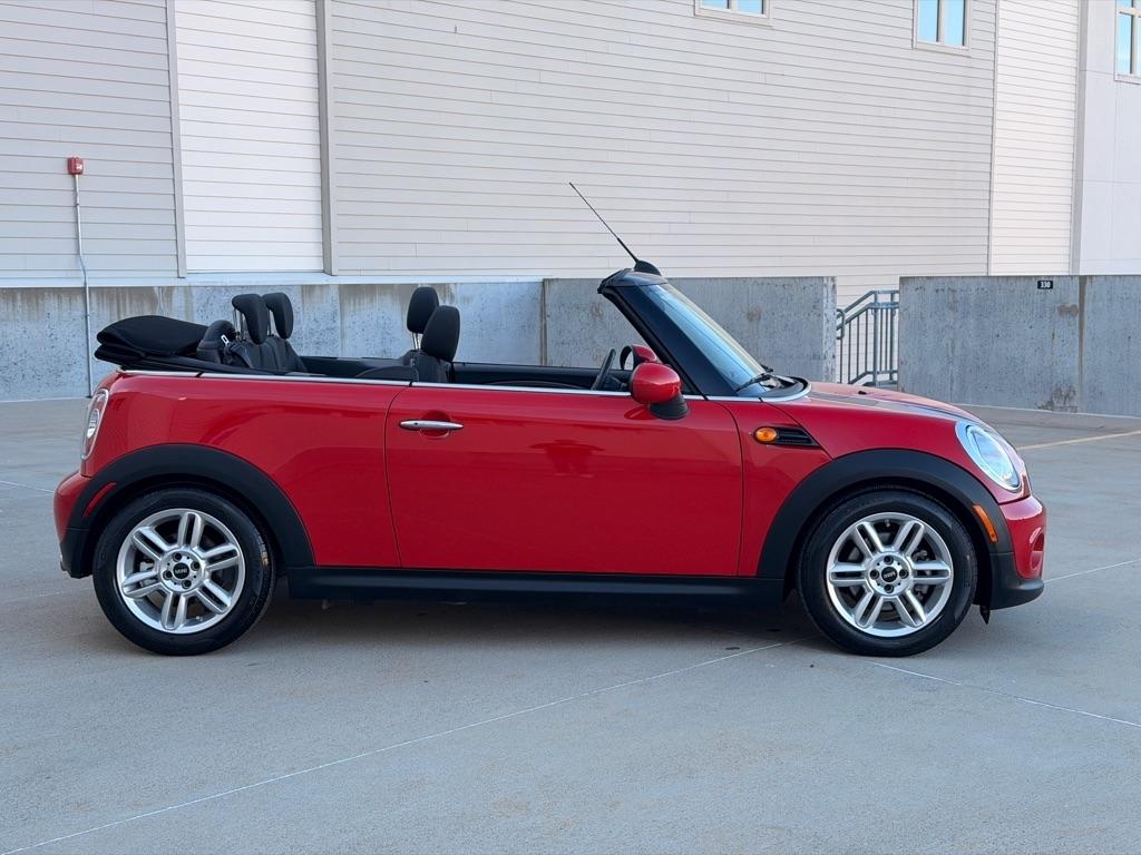 MINI Cooper Convertible 2012