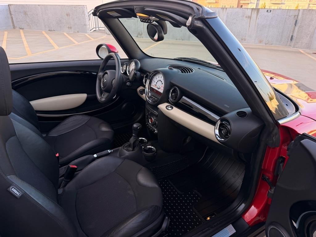 MINI Cooper Convertible 2012