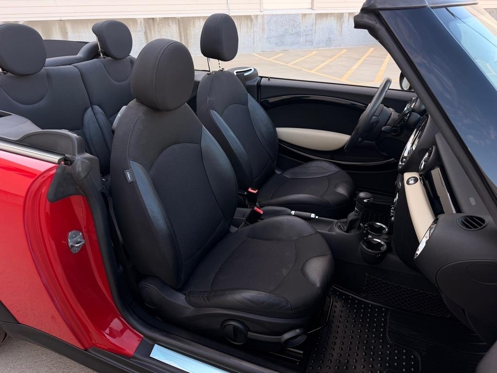MINI Cooper Convertible 2012
