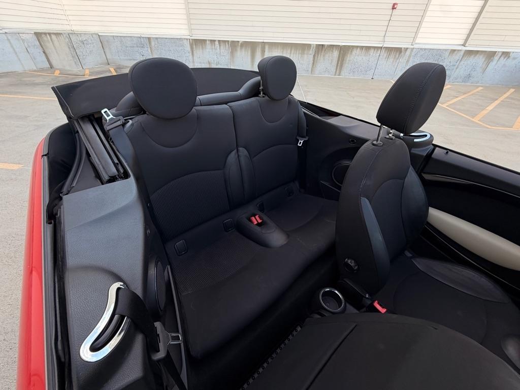 MINI Cooper Convertible 2012