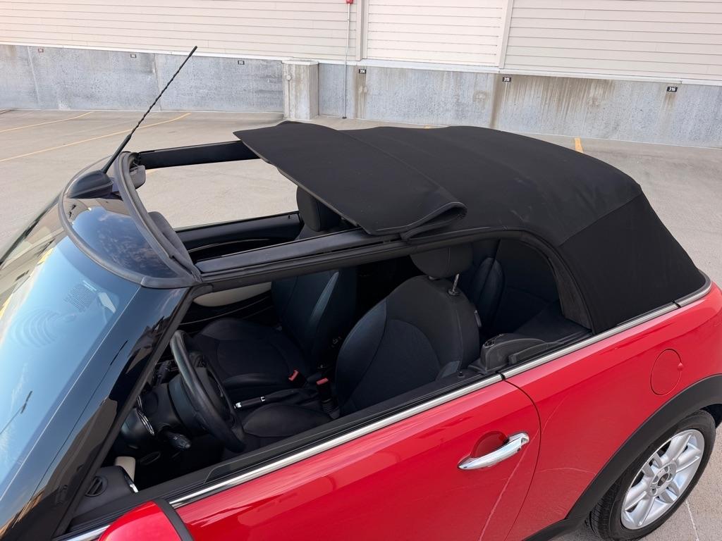 MINI Cooper Convertible 2012
