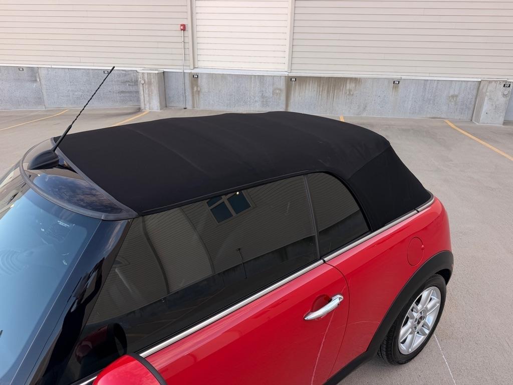 MINI Cooper Convertible 2012