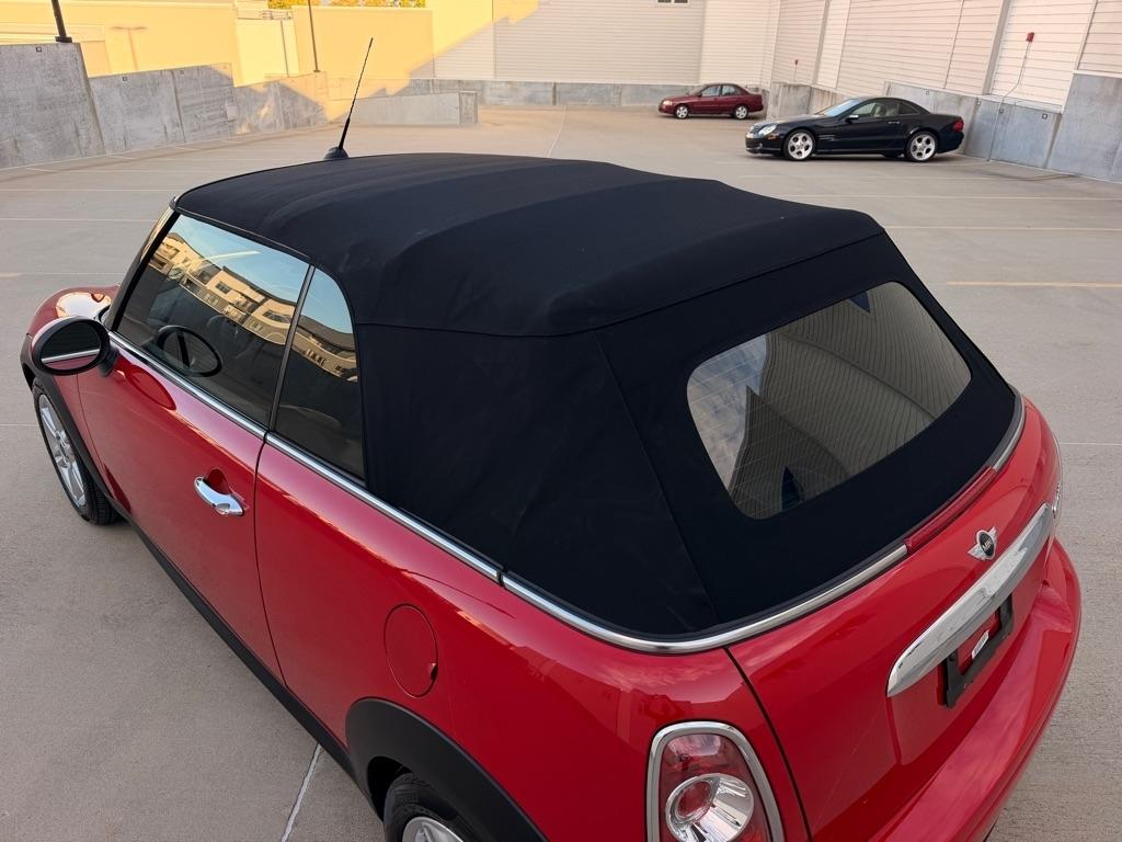MINI Cooper Convertible 2012
