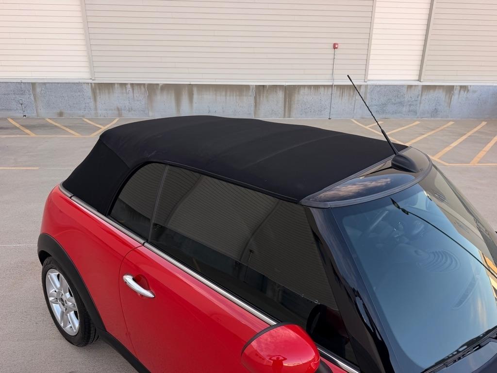 MINI Cooper Convertible 2012