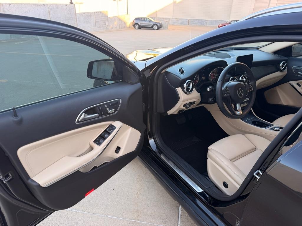 Mercedes-Benz GLA-Class GLA250 4MATIC 2018