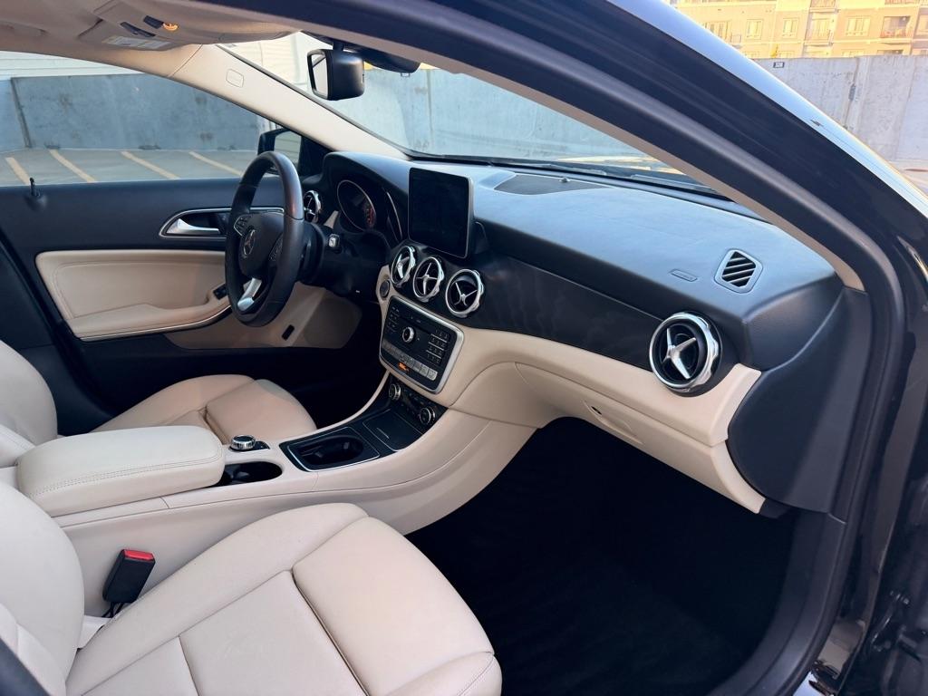 Mercedes-Benz GLA-Class GLA250 4MATIC 2018