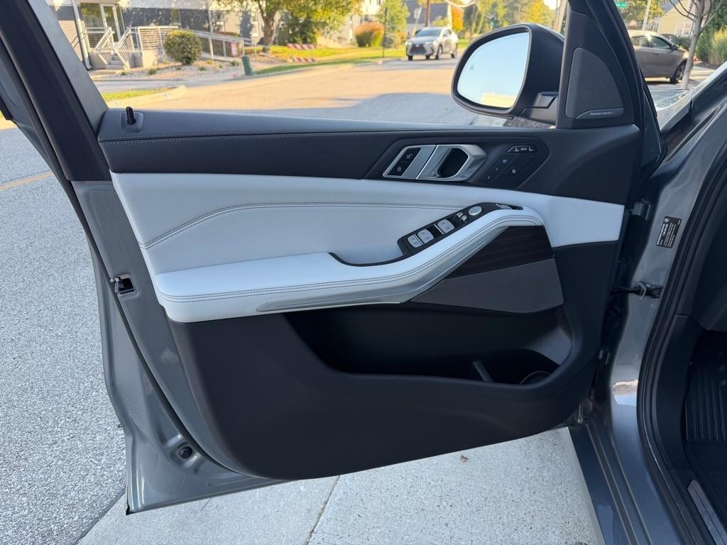 BMW X7 xDrive40i 2024