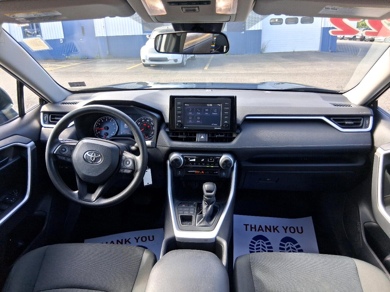 Toyota RAV4 LE AWD (Natl) 2022 Toyota RAV4 LE AWD (Natl) 2022