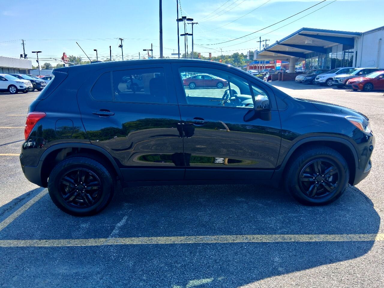 Chevrolet Trax AWD 4dr LS 2022 Chevrolet Trax AWD 4dr LS 2022