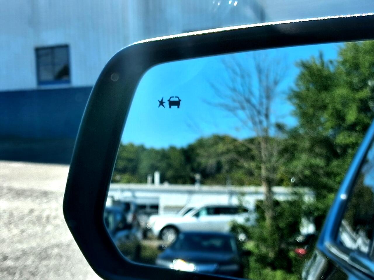 Chevrolet Traverse AWD 4dr LT Leather 2022 Chevrolet Traverse AWD 4dr LT Leather 2022