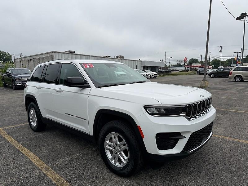 Jeep Grand Cherokee Laredo 4x4 2023