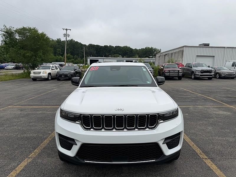 Jeep Grand Cherokee Laredo 4x4 2023