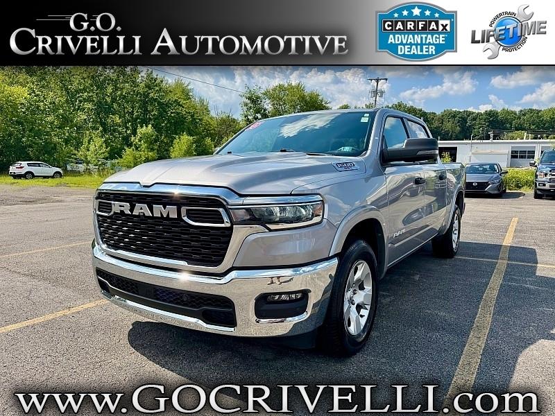 RAM 1500 Big Horn 4x4 Crew Cab 5'7" Box 2025