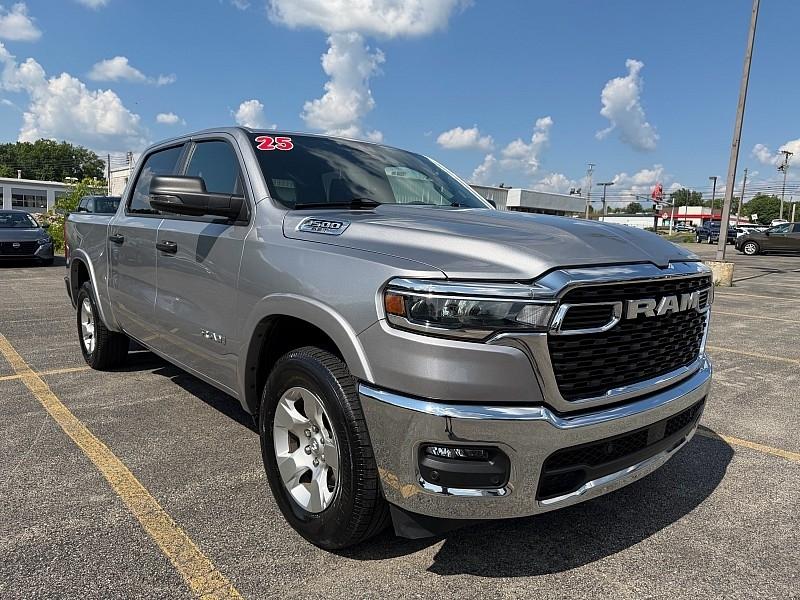 RAM 1500 Big Horn 4x4 Crew Cab 5'7" Box 2025