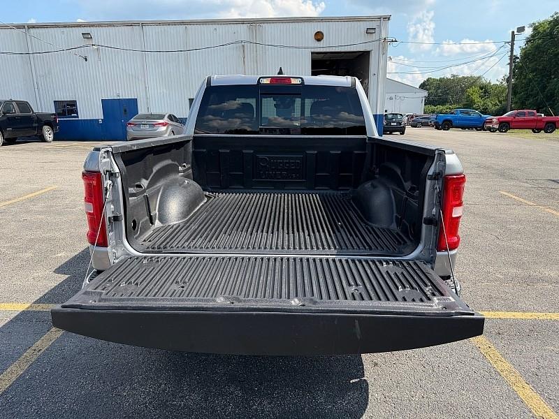 RAM 1500 Big Horn 4x4 Crew Cab 5'7" Box 2025