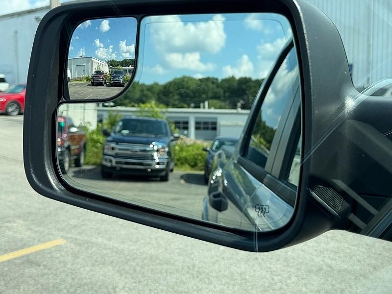 RAM 1500 Big Horn 4x4 Crew Cab 5'7" Box 2025