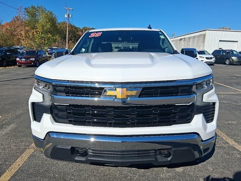 Chevrolet Silverado 1500 4WD Crew Cab 147" LT w/1LT 2025