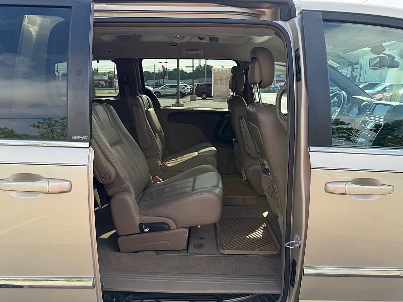 Chrysler Town & Country 4dr Wgn Touring-L 2014