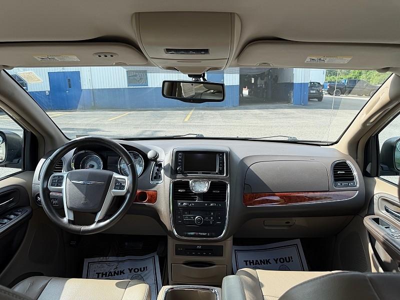 Chrysler Town & Country 4dr Wgn Touring-L 2014