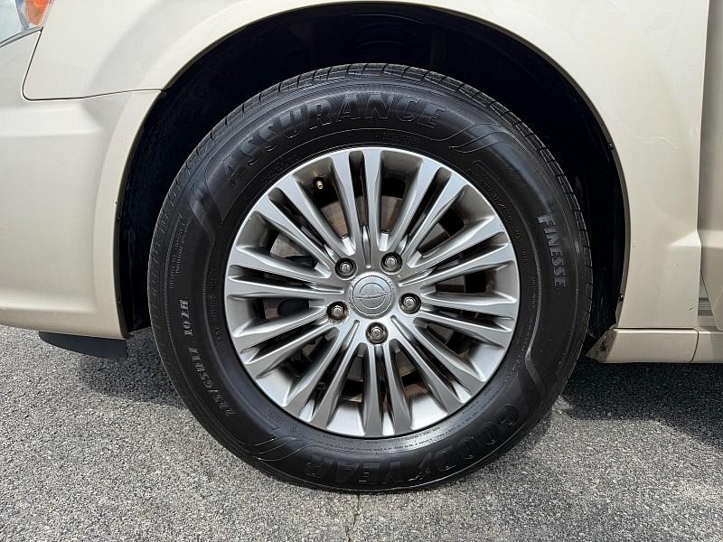 Chrysler Town & Country 4dr Wgn Touring-L 2014