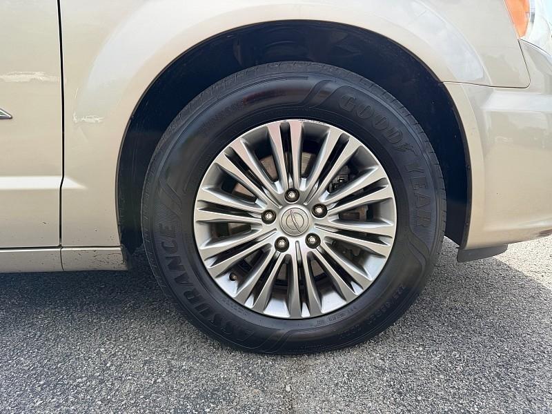 Chrysler Town & Country 4dr Wgn Touring-L 2014