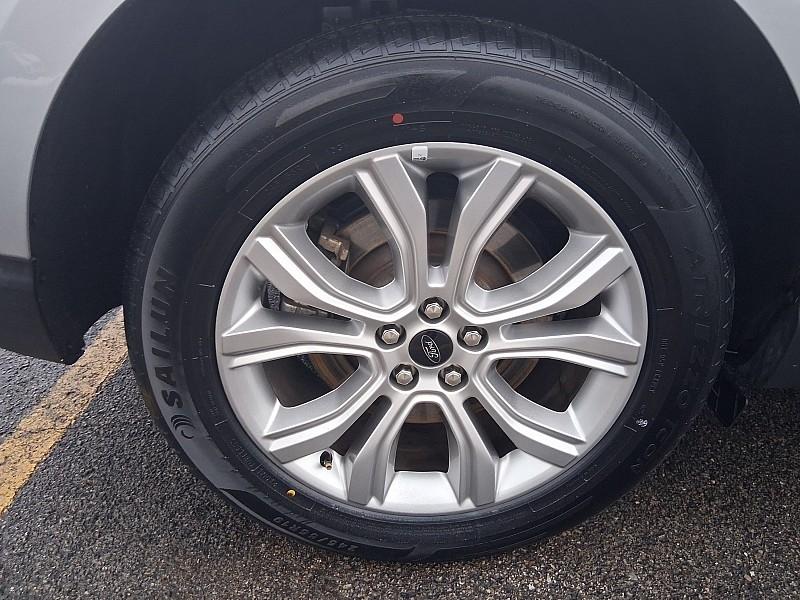 Ford Edge Titanium AWD 2024