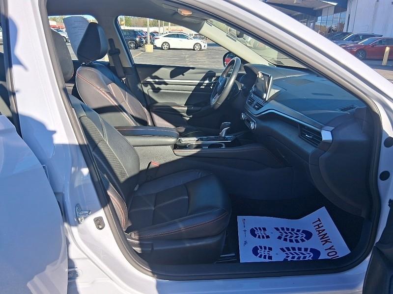 Nissan Altima 2.5 SR Sedan 2024