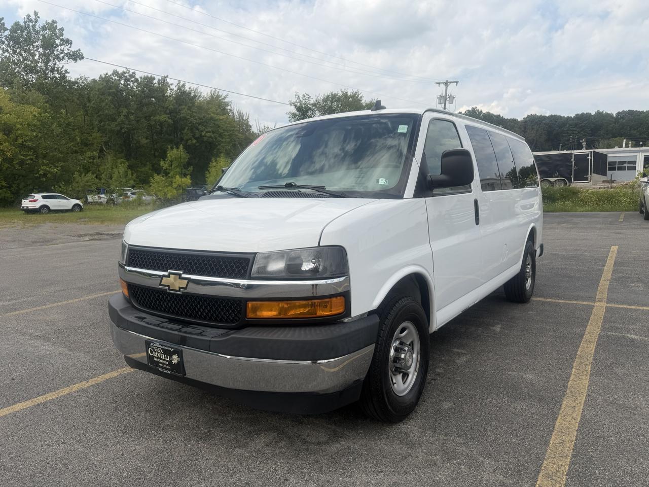 2020 Chevrolet Express Passenger RWD 2500 135" LT