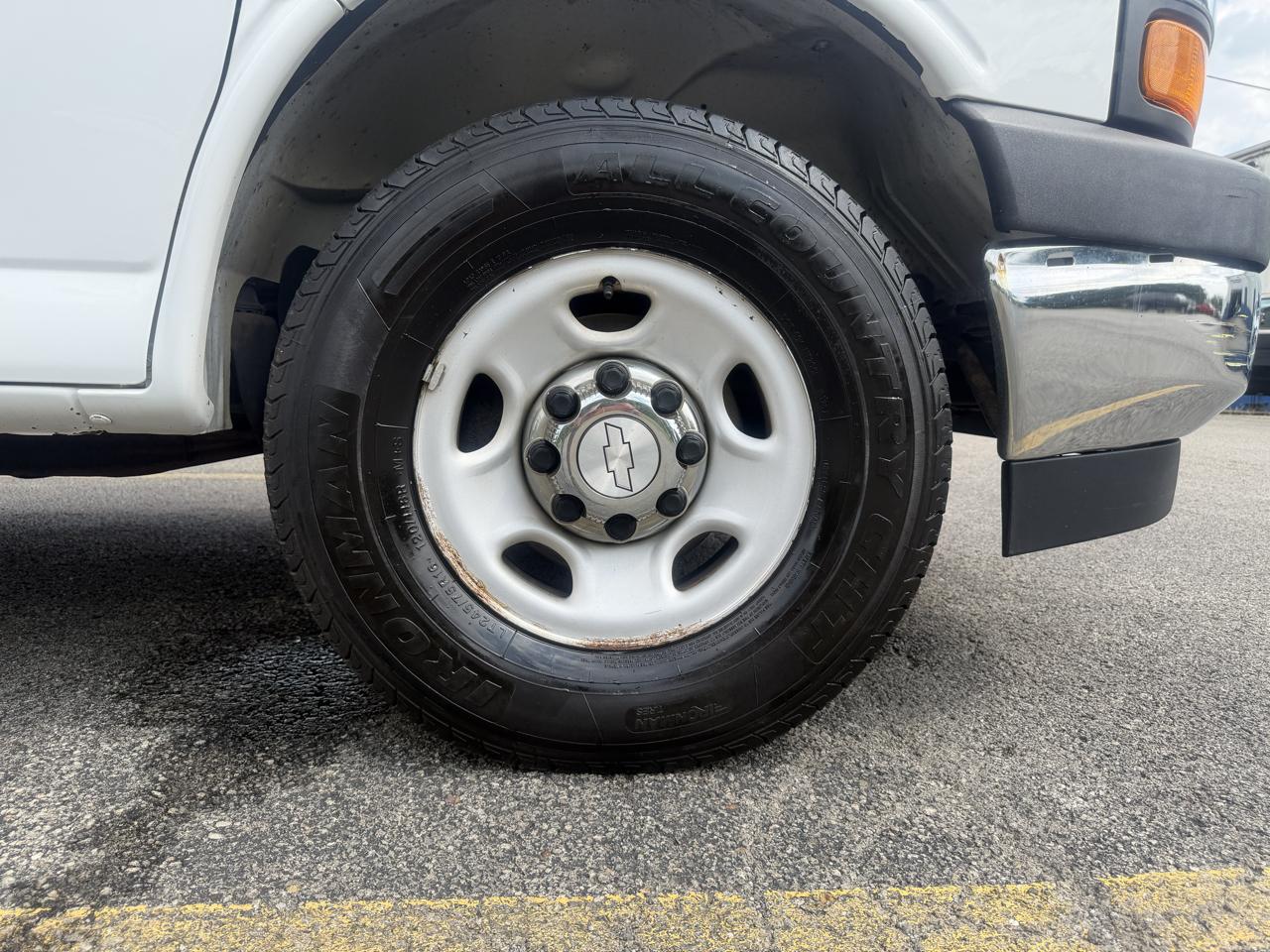 Chevrolet Express Passenger RWD 2500 135" LT 2020