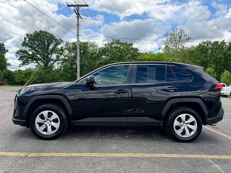 Toyota RAV4 LE AWD (Natl) 2022