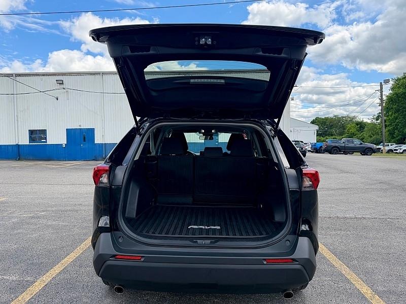 Toyota RAV4 LE AWD (Natl) 2022