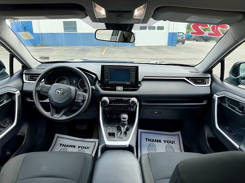 Toyota RAV4 LE AWD (Natl) 2022