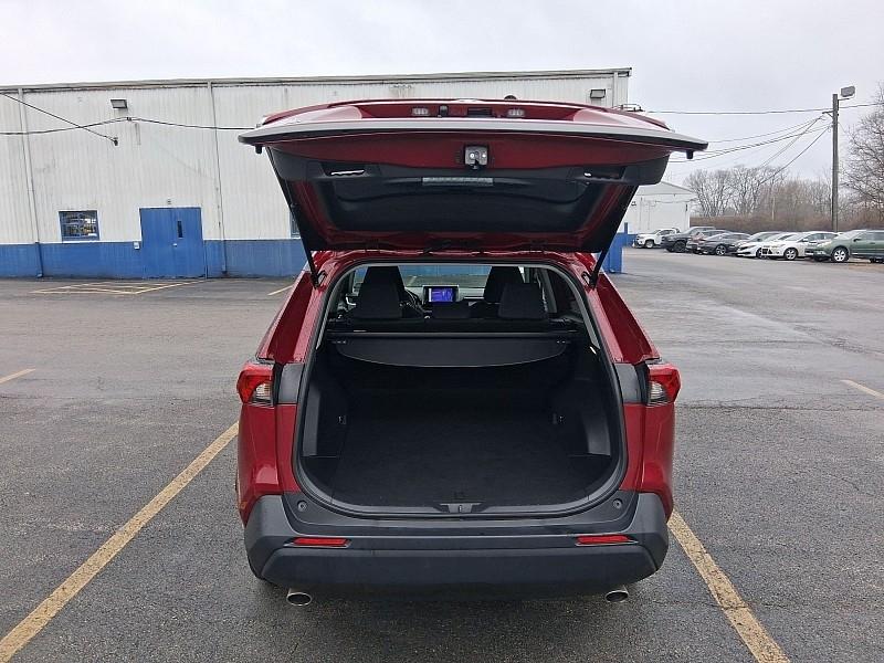 Toyota RAV4 XLE AWD (Natl) 2025