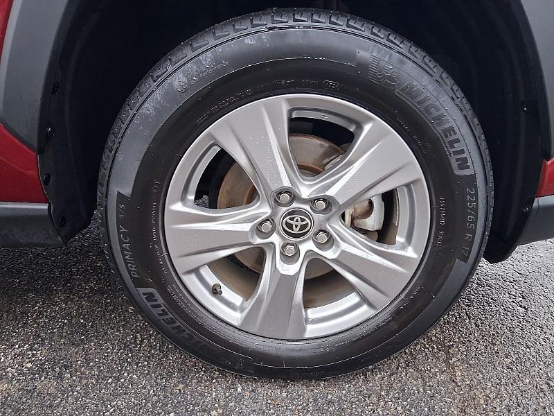 Toyota RAV4 XLE AWD (Natl) 2025