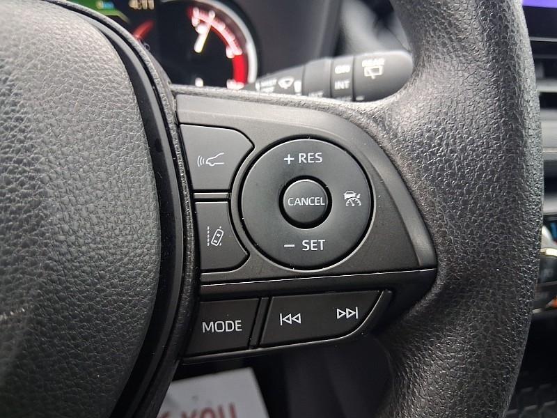 Toyota RAV4 XLE AWD (Natl) 2025