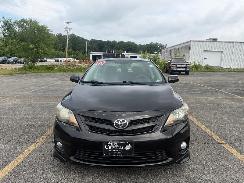 Toyota Corolla 4dr Sdn Auto LE (Natl) 2011