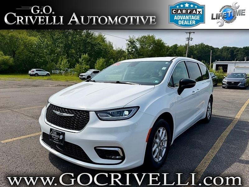 Chrysler Pacifica Touring L FWD 2024