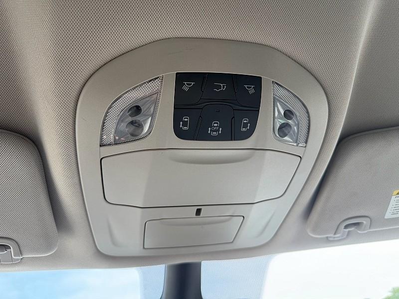 Chrysler Pacifica Touring L FWD 2024