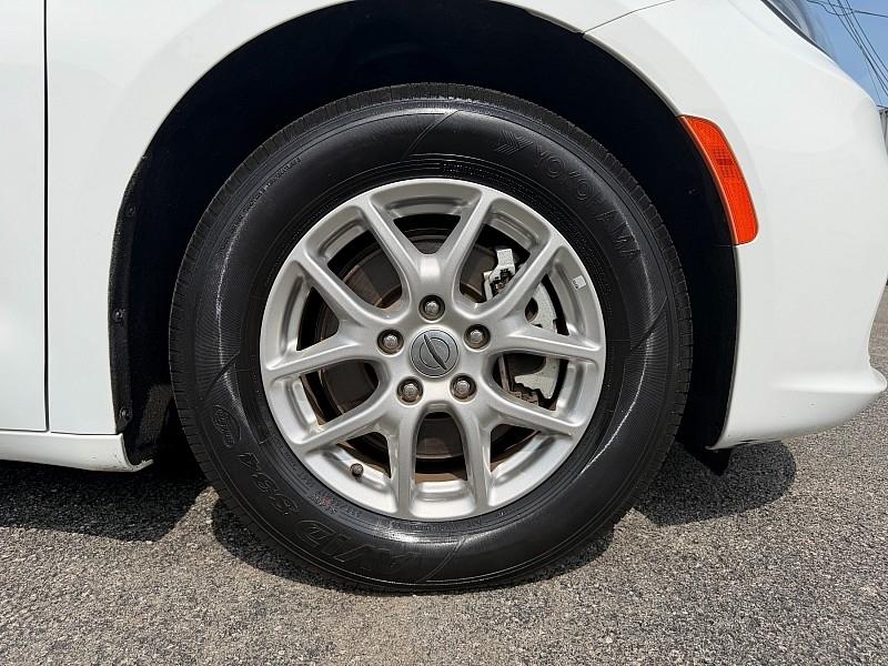 Chrysler Pacifica Touring L FWD 2024