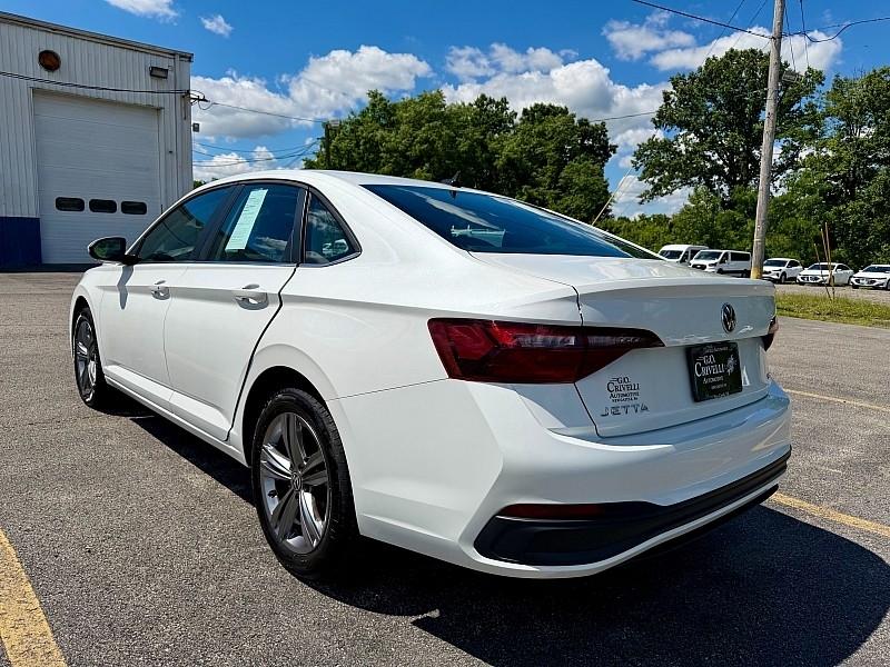 Volkswagen Jetta SE Auto 2023
