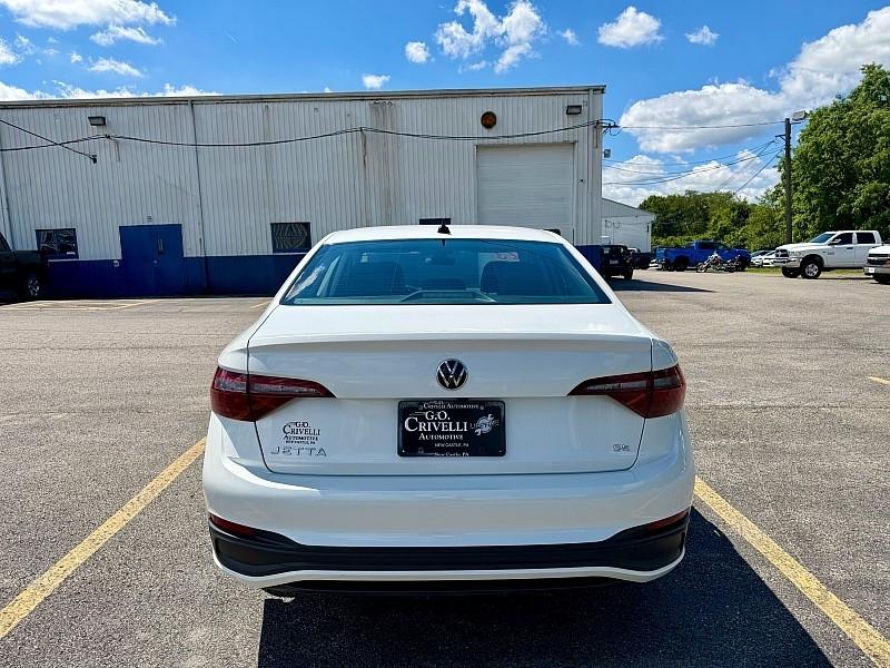 Volkswagen Jetta SE Auto 2023