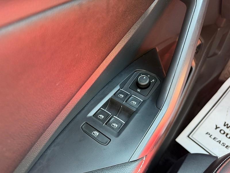 Volkswagen Jetta SE Auto 2023