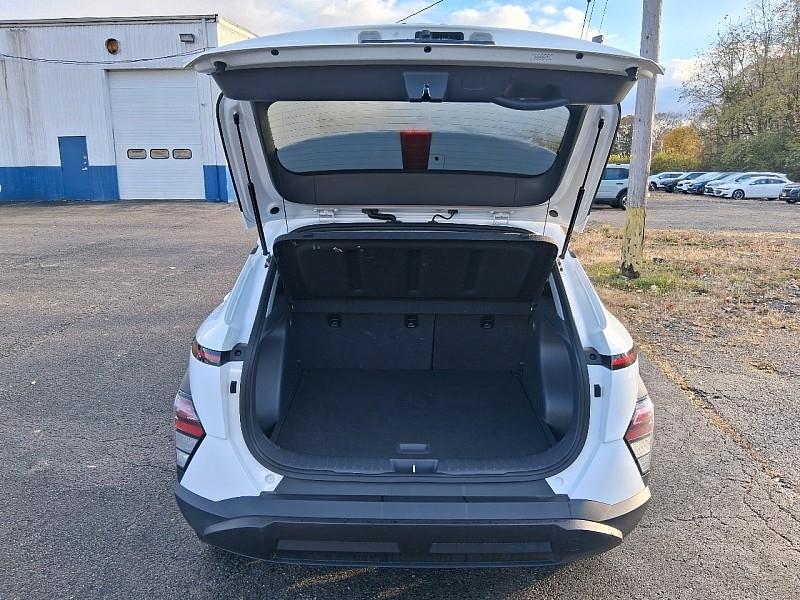 Hyundai Kona SEL FWD 2024
