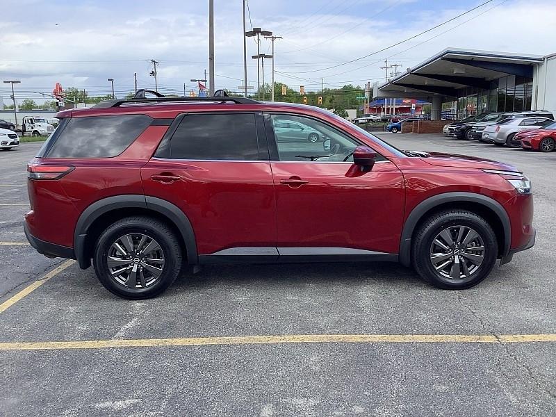 Nissan Pathfinder SV 4WD 2022