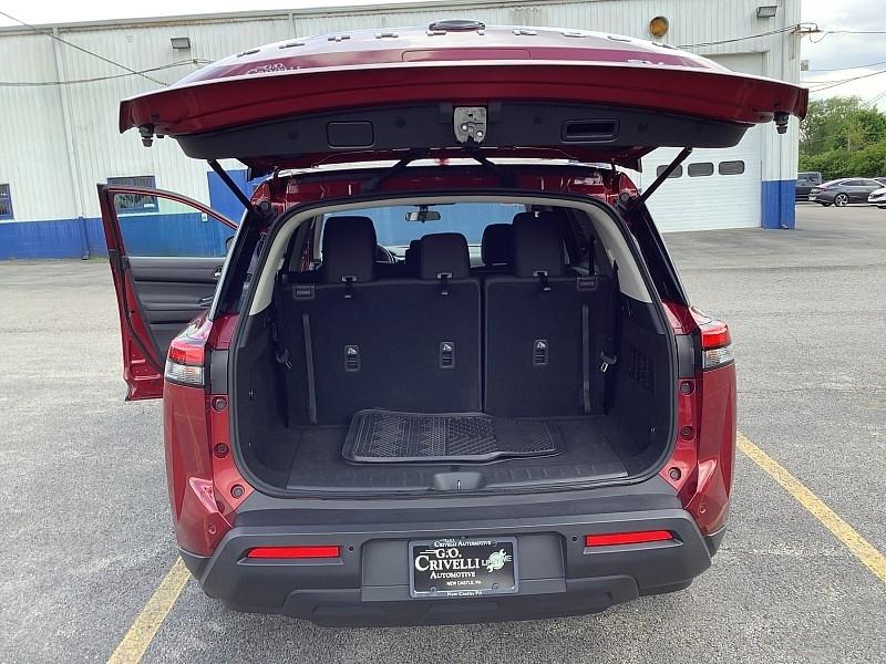 Nissan Pathfinder SV 4WD 2022