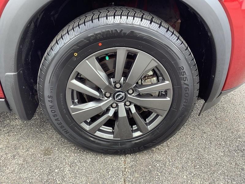 Nissan Pathfinder SV 4WD 2022
