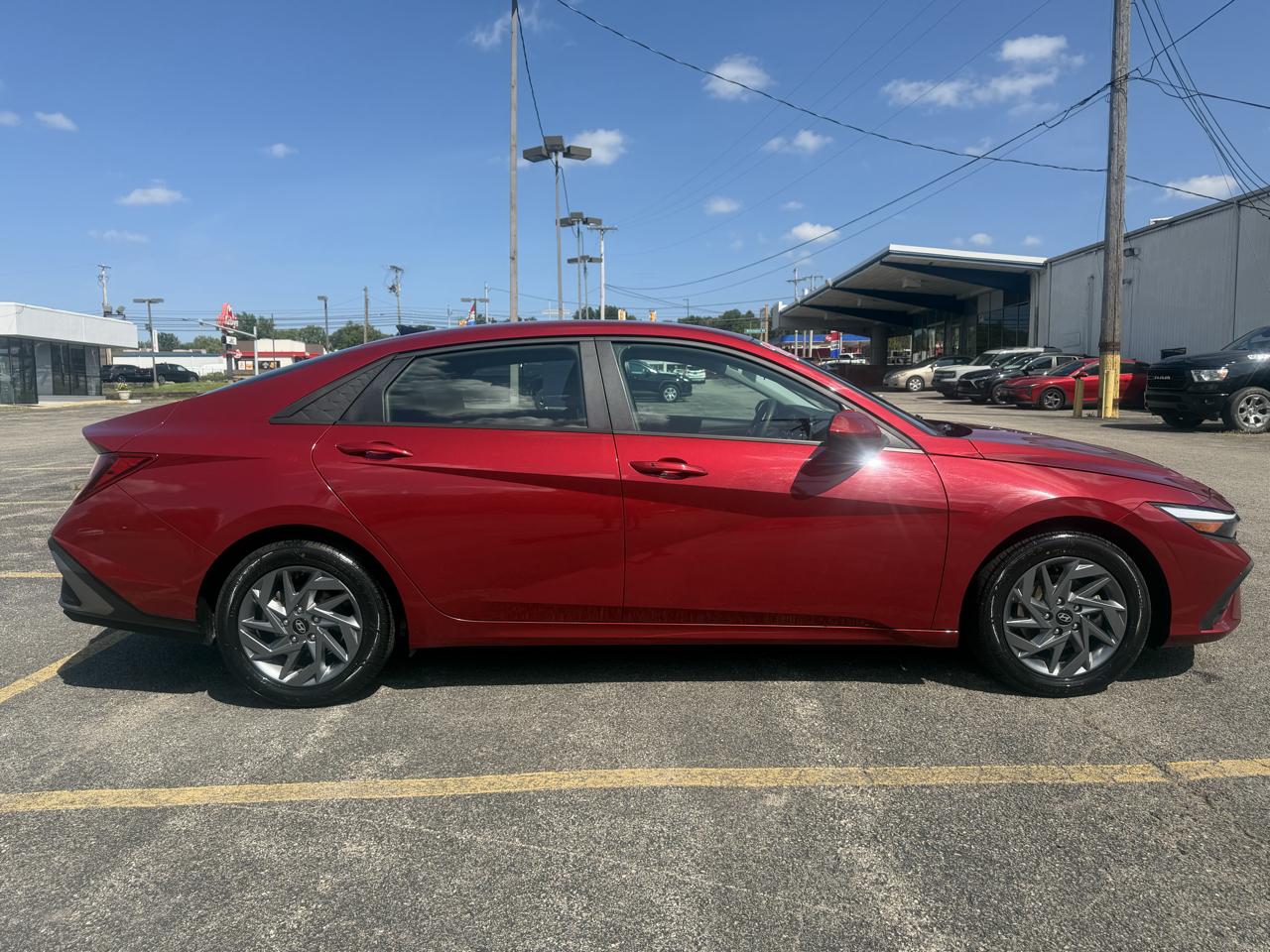 Hyundai Elantra SEL IVT 2024